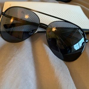 Quay Vivienne Black sunglasses